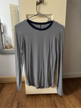 Lululemon Women’s Navy & White Striped Long-Sleeve